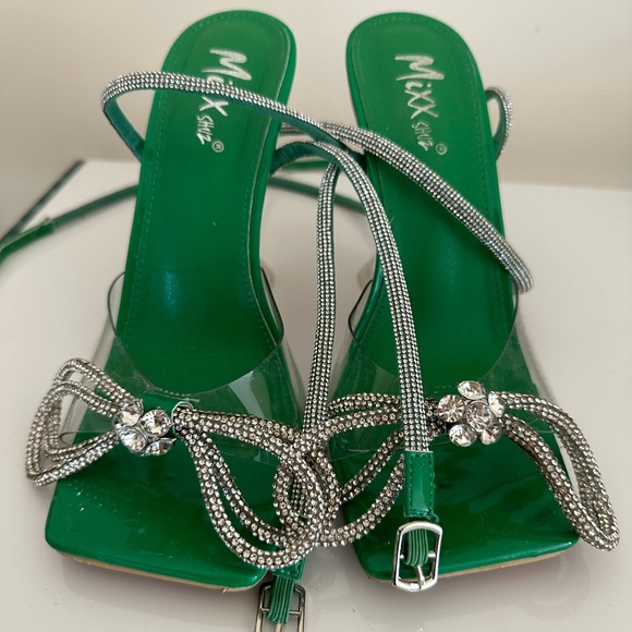 EMBELLISHED BOW STRAP HIGH HEELS GREEN 7.5 - Picture 6 of 11